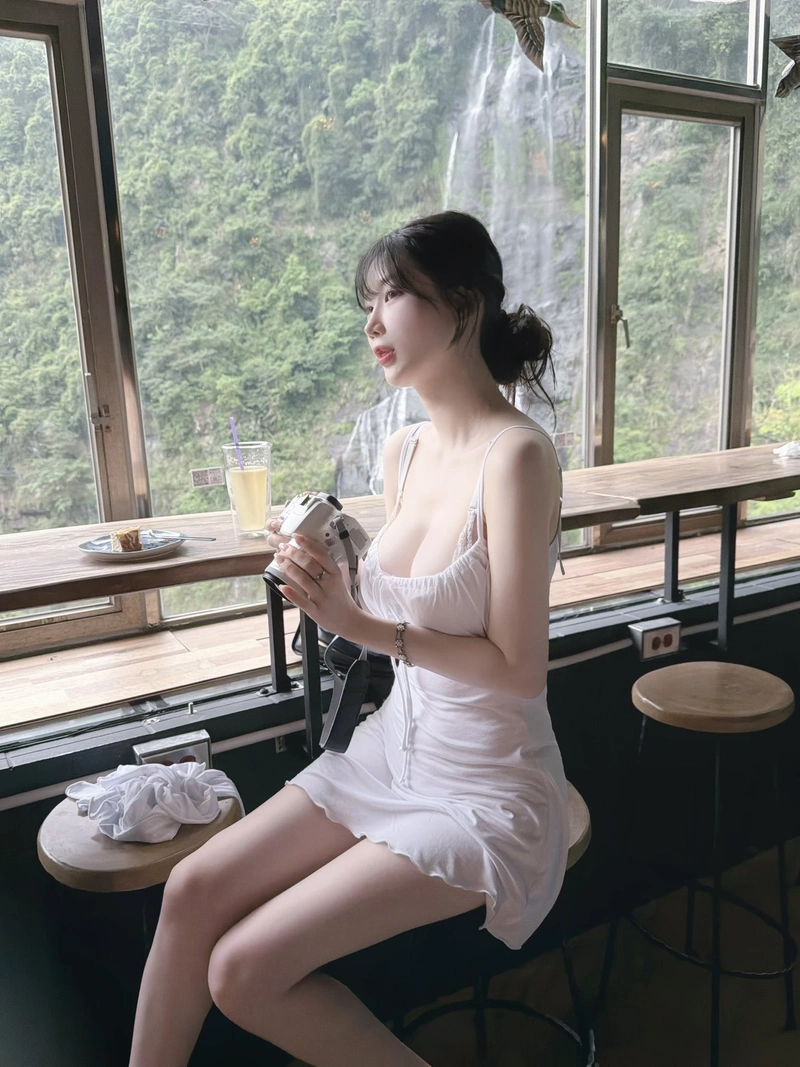 Gái xinh seoul asuna bikini vòng 1 nảy lửa