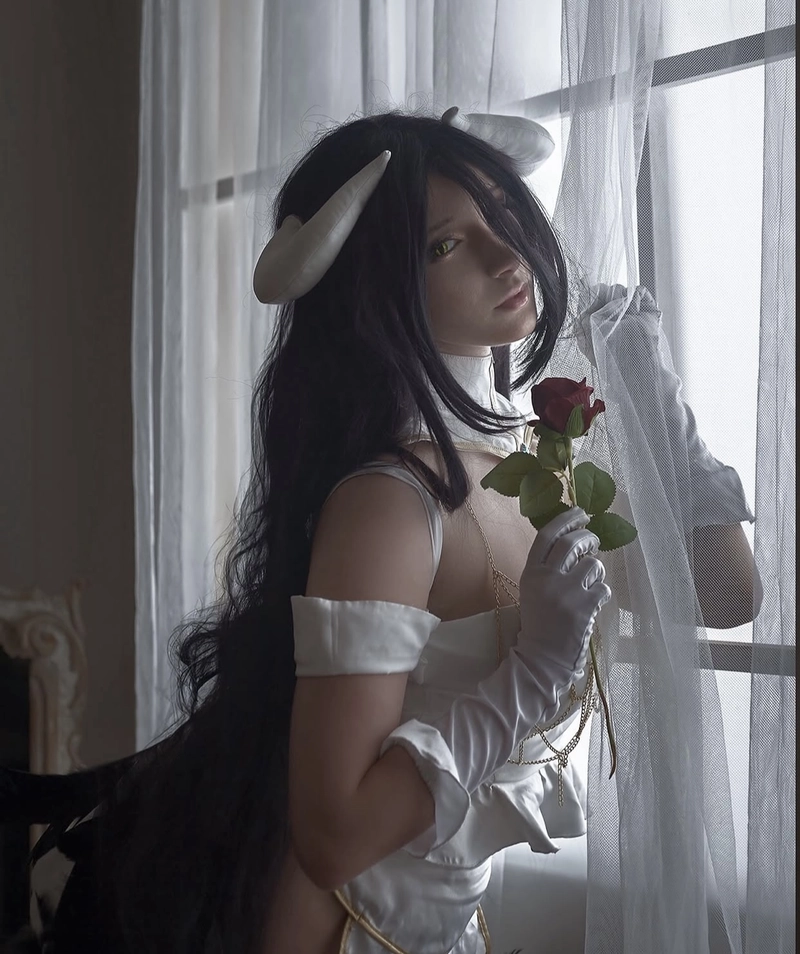 Hình Albedo cosplay khiến fan anime phát sốt