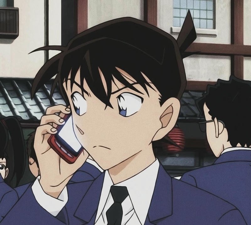 Hình ảnh Kudo Shinichi anime với tạo hình quen thuộc