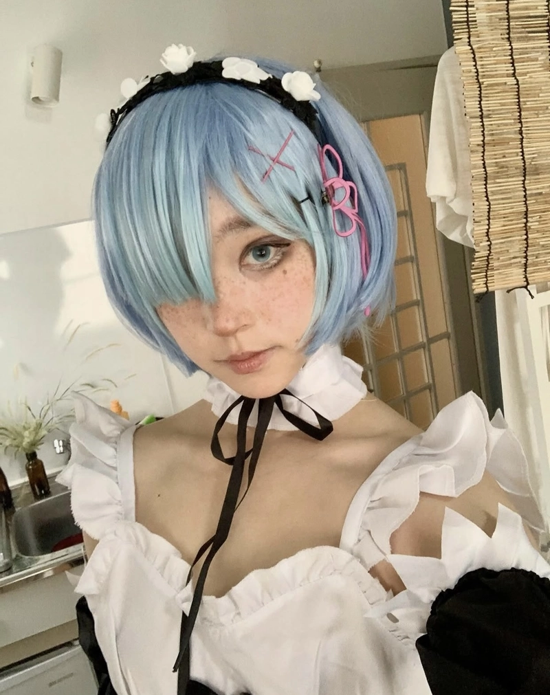 Hình ảnh Rem cosplay mang nét đẹp anime đặc trưng