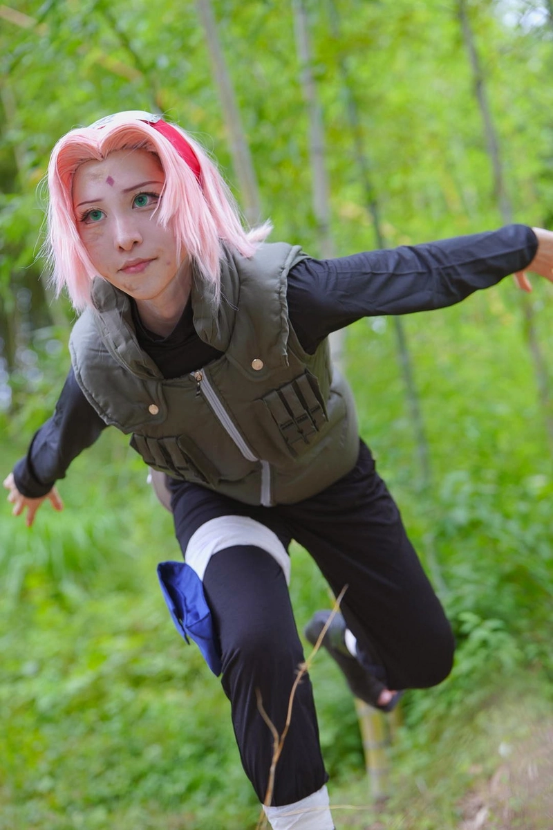 Hình ảnh Sakura Haruno cosplay gây ấn tượng với visual đặc sắc