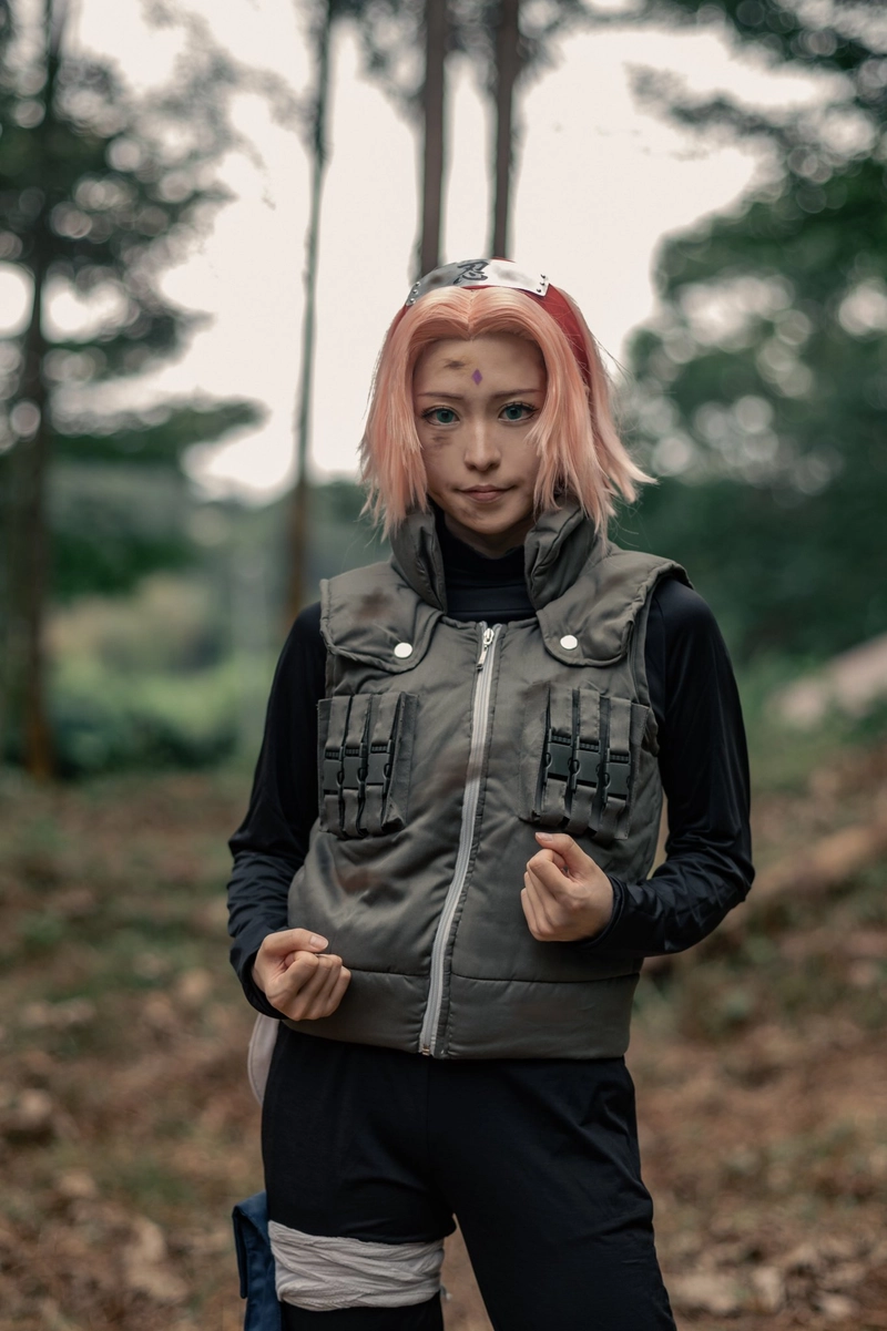 Hình ảnh Sakura Haruno cosplay mang vẻ đẹp trẻ trung năng động