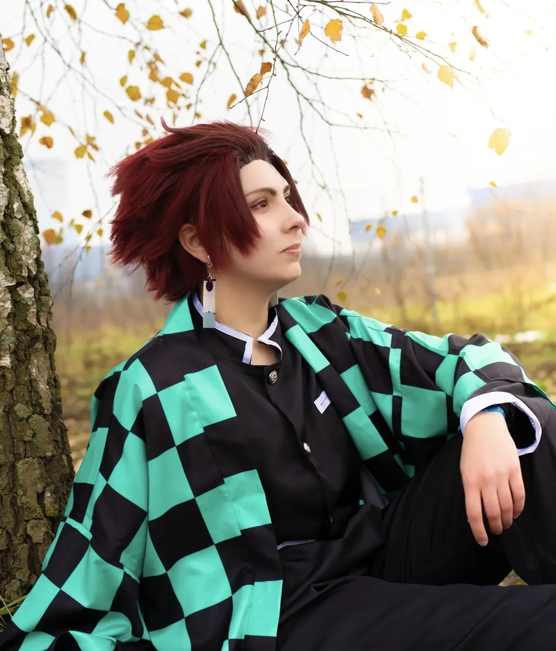Hình ảnh Tanjiro cosplay với tạo hình kiếm sĩ