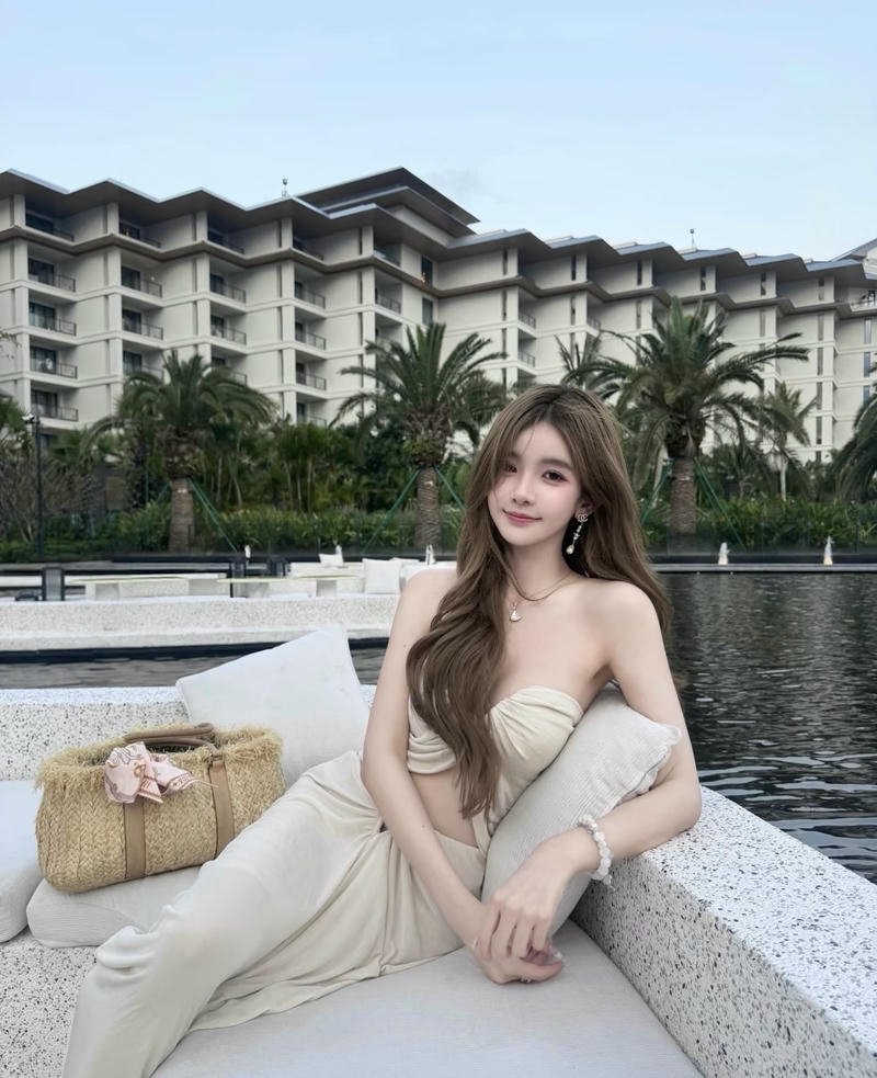 Nhân vật gái xinh 2k7 tạo ấn tượng với sự trẻ trung