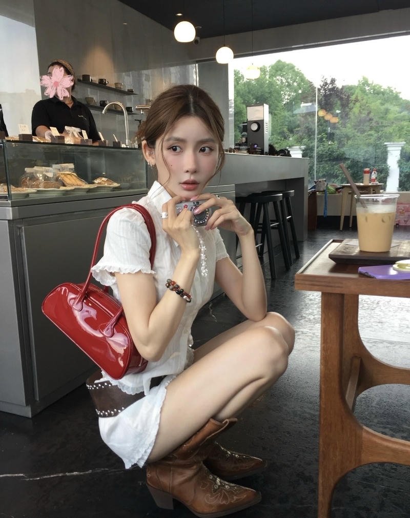 Nhân vật gái xinh 2k8 mang hình ảnh dễ thương trong sáng