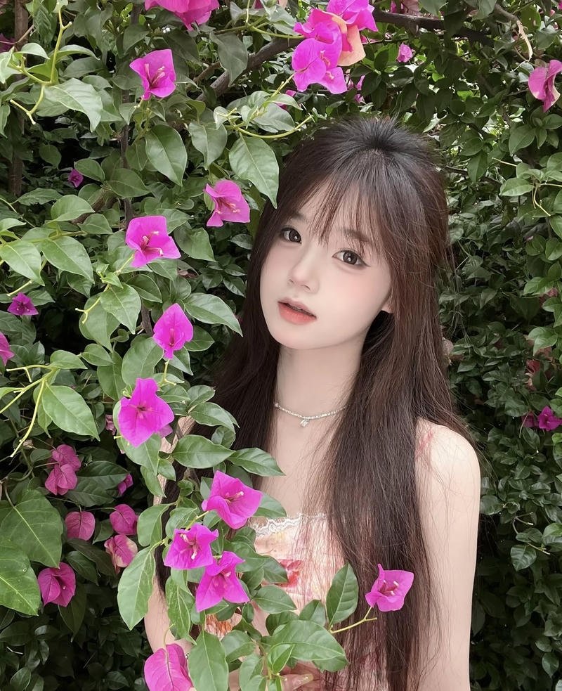 Nhân vật gái xinh douyin gây chú ý với tone makeup đào