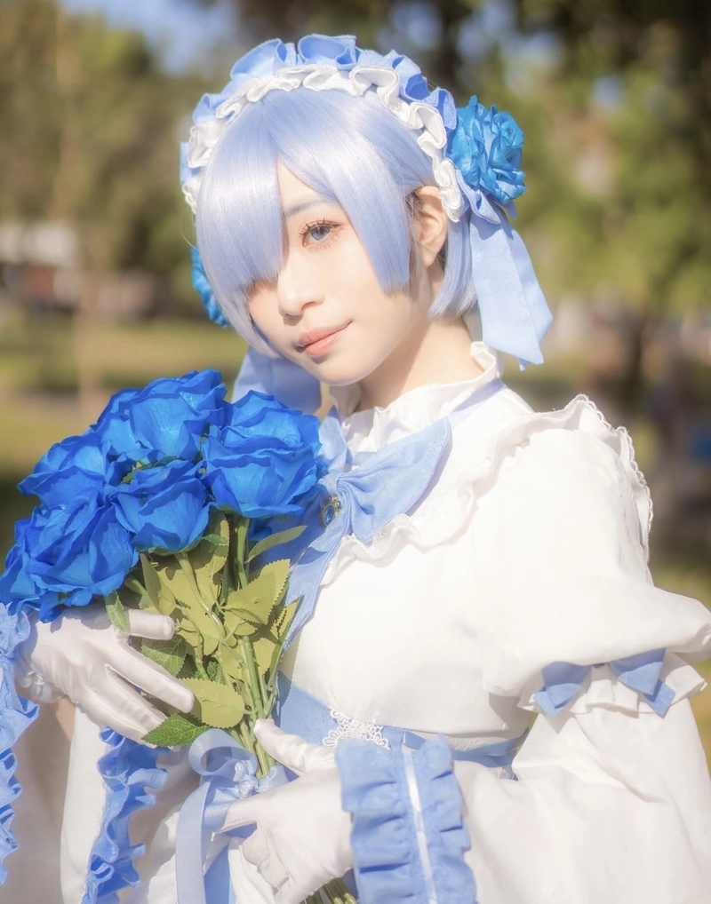 Rem cosplay mang phong cách anime cực kỳ bắt mắt