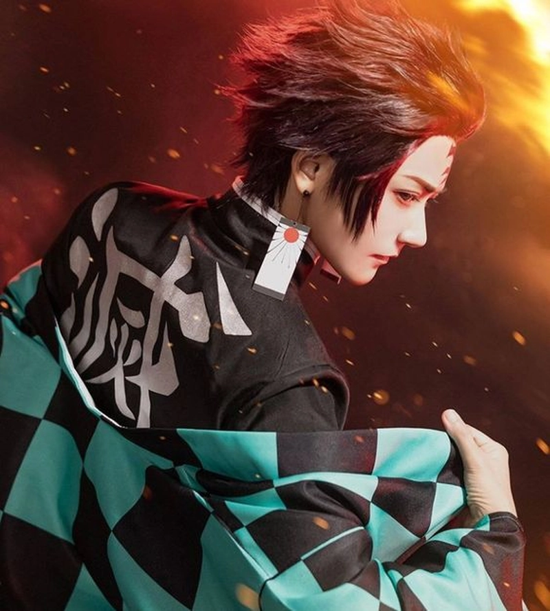 Tanjiro cosplay tạo hình sống động như anime