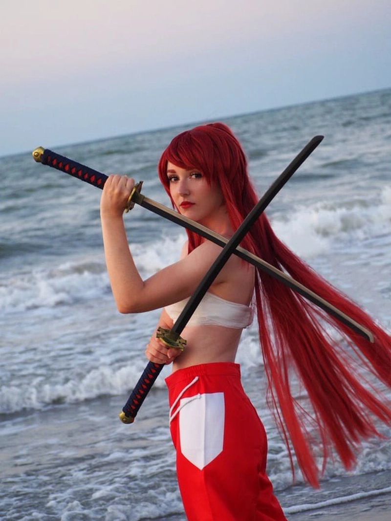 ảnh cosplay erza nổi bật trong từng góc chụp đẹp