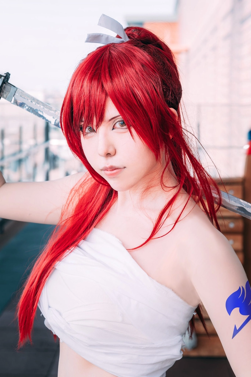 cosplay erza được yêu thích bởi fan Fairy Tail