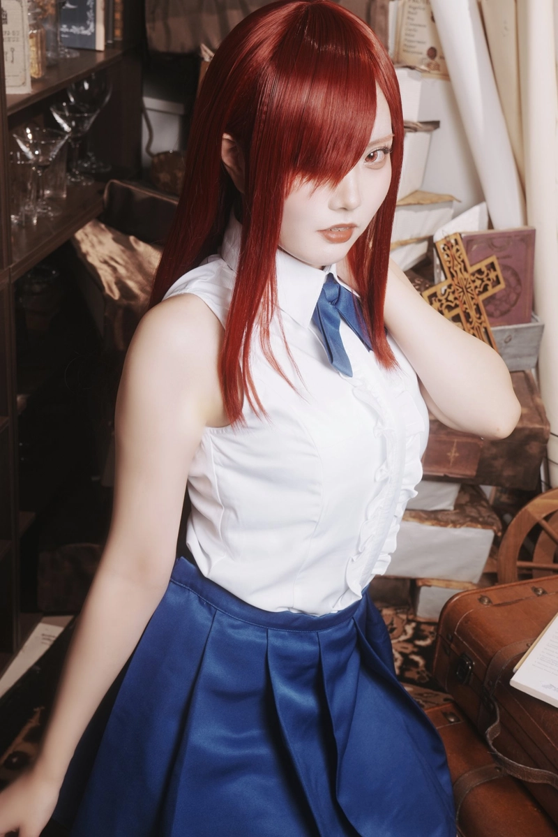 gái xinh cosplay erza nữ học sinh