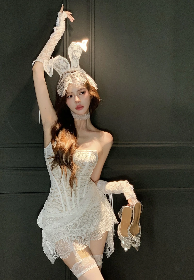gái xinh cosplay thỏ thỏ trắng xinh yêu