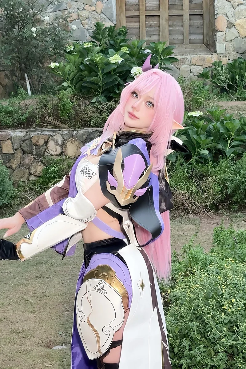gái xinh nguyễn thị hà vi cosplay phong cách dễ thương