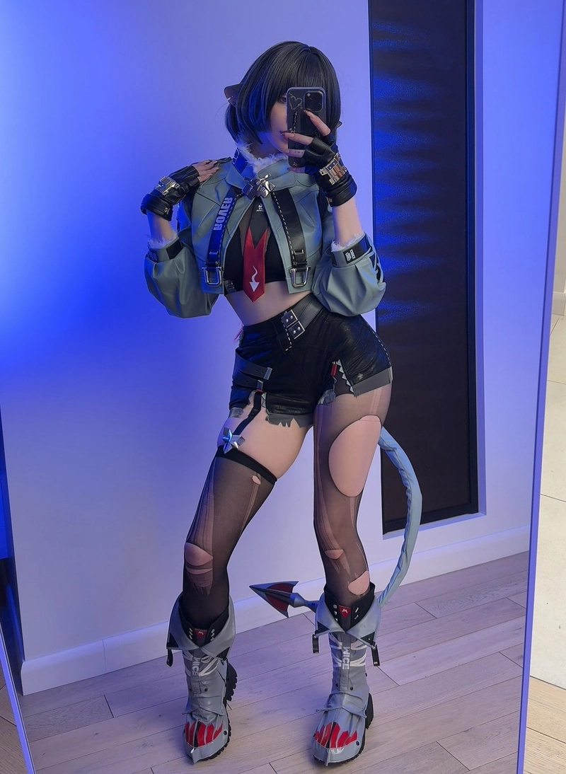 hình alinochka cosplay đẹp như bước ra từ anime