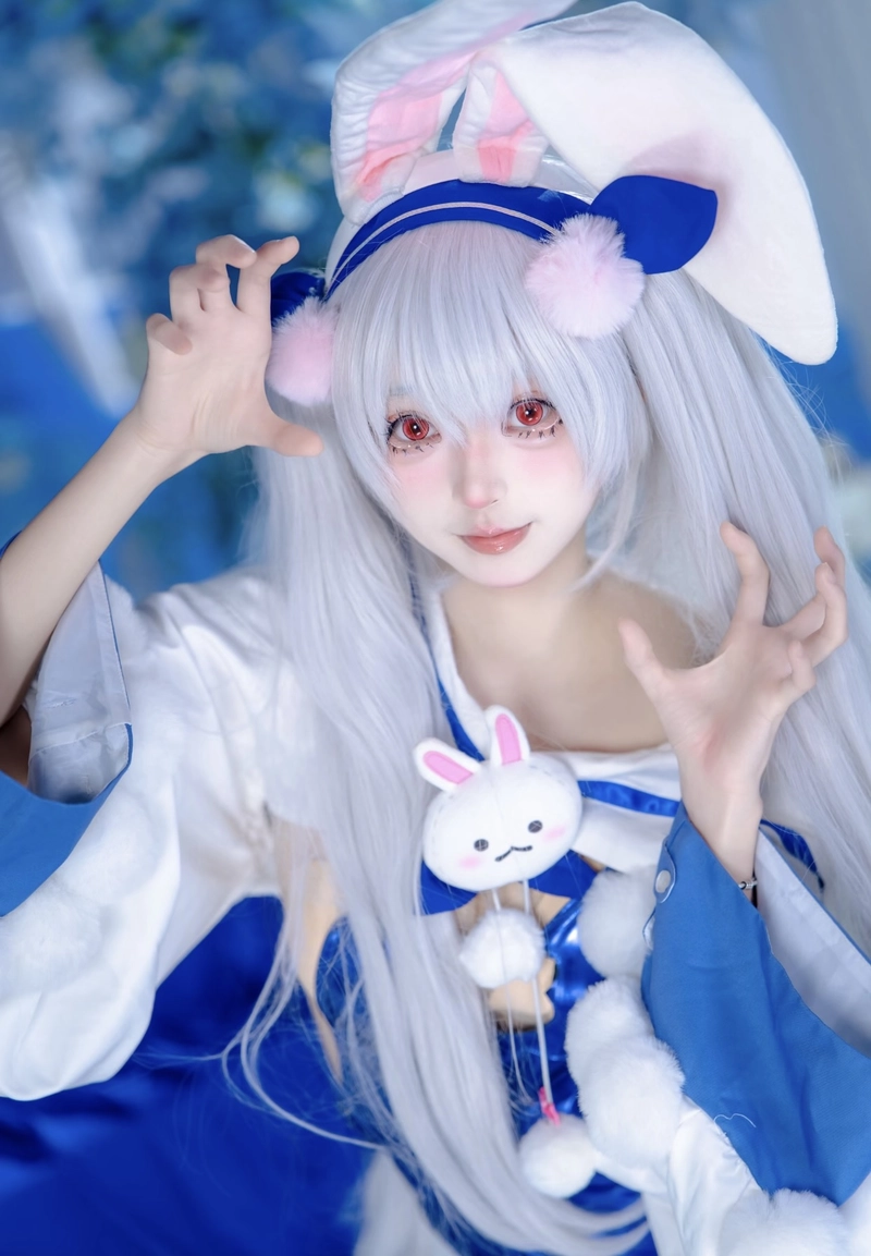 hình ảnh gái xinh cosplay thỏ nổi bật cùng đôi tai thỏ