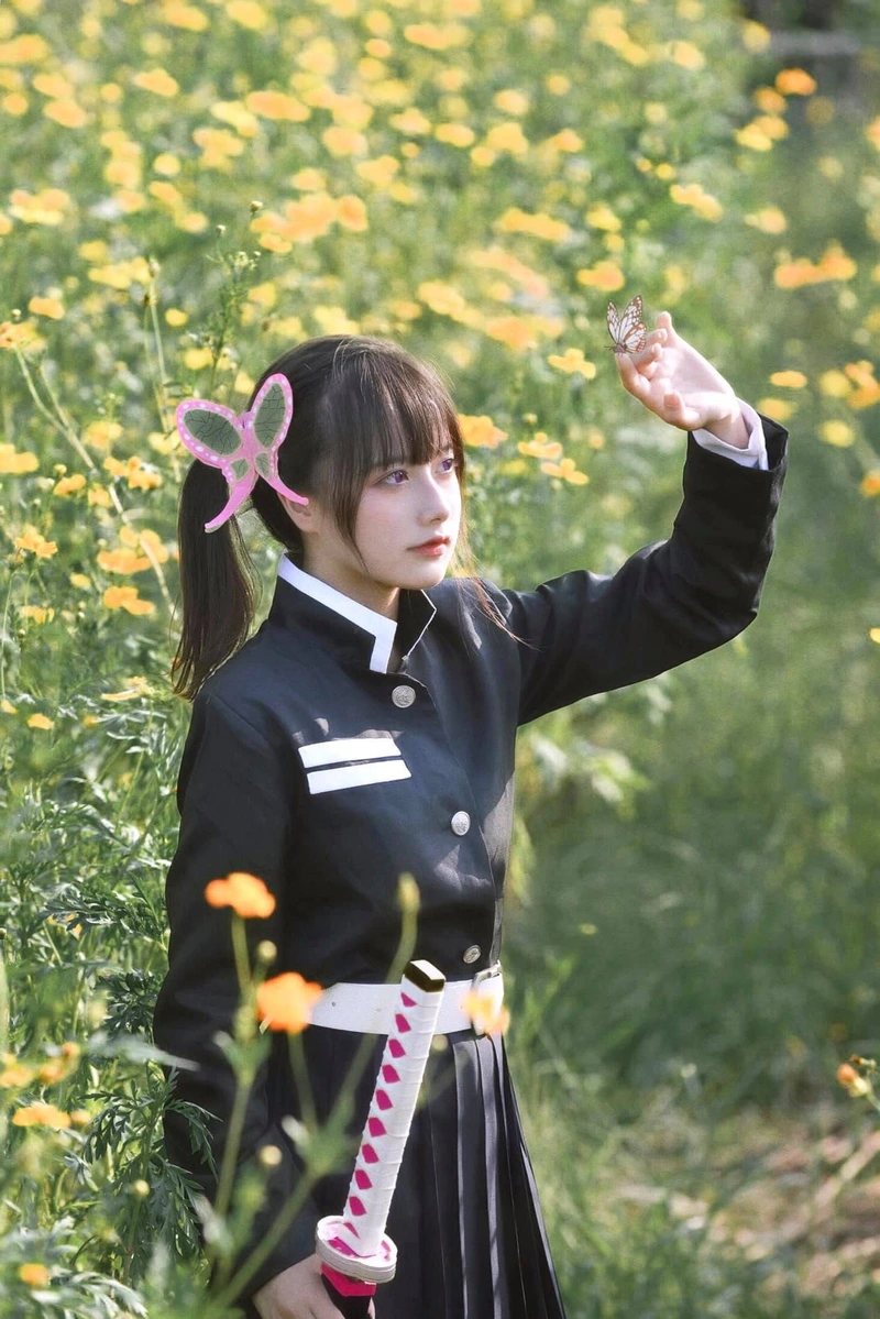 hình ảnh nguyễn thị hà vi cosplay thu hút nhiều người xem