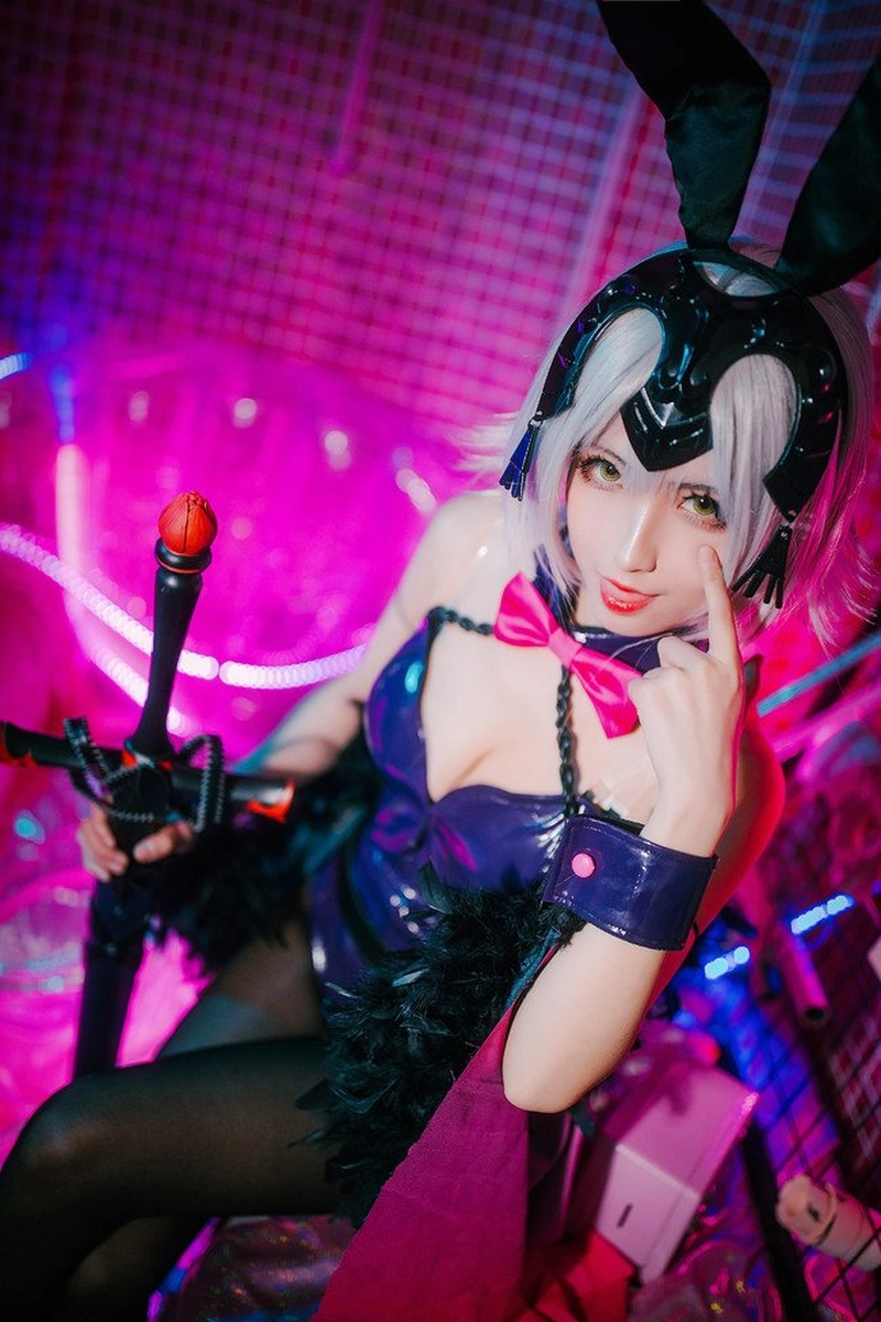 hình gái xinh cosplay thỏ với nét đẹp dễ thương