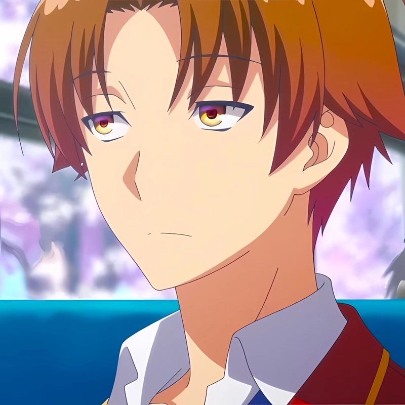 Hình anime Kiyotaka với nét mặt trầm tư