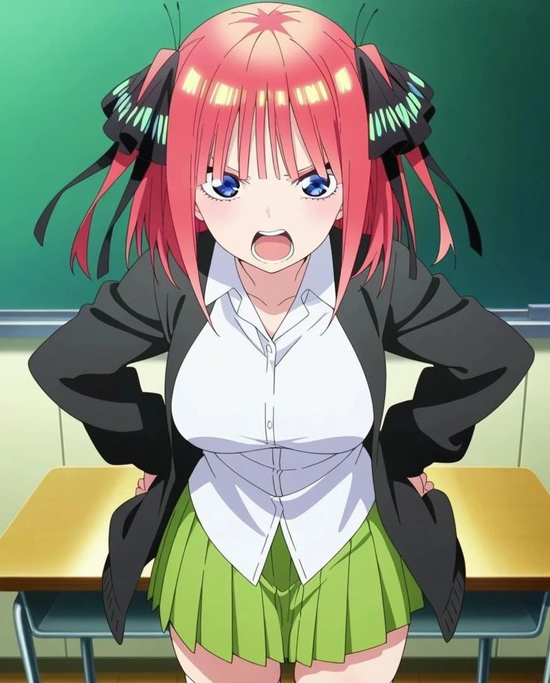 Nino Nakano tóc hồng nổi bật trong phong cách anime hiện đại