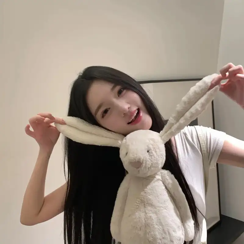 ảnh gái xinh tự sướng selfie trước gương