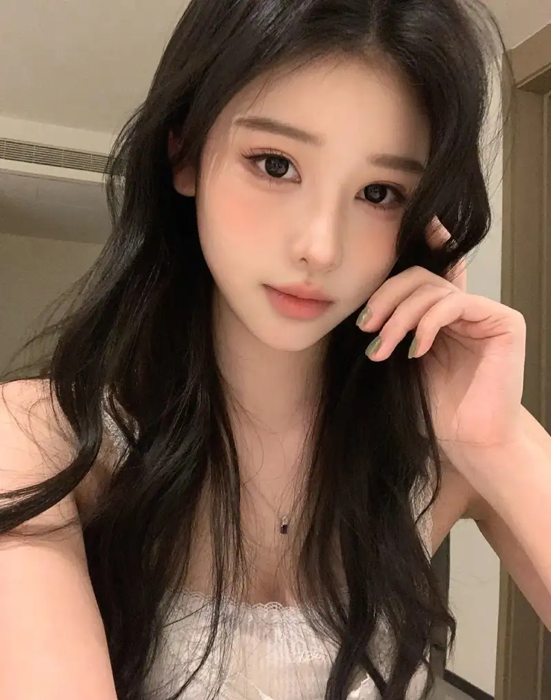 gái xinh ảnh tự sướng đầy cuốn hút